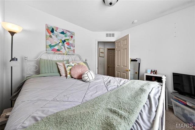 2239 Wismer Avenue, Overland, MO 63114