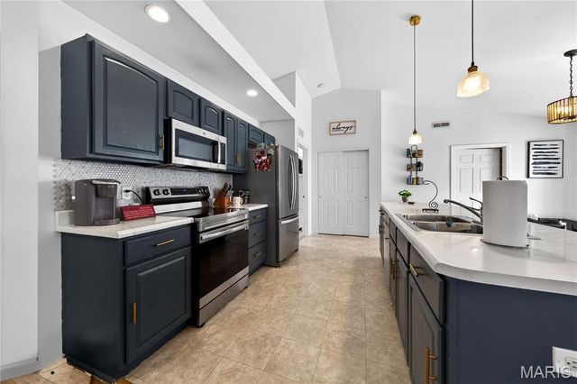 2239 Wismer Avenue, Overland, MO 63114