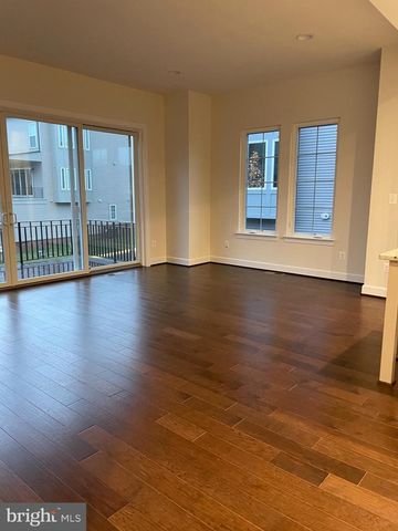 22992 BROOKSBANK, Brambleton, VA 20148