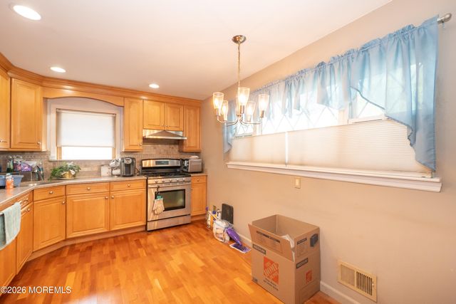 2 Garden Terrace, Hazlet, NJ 07730