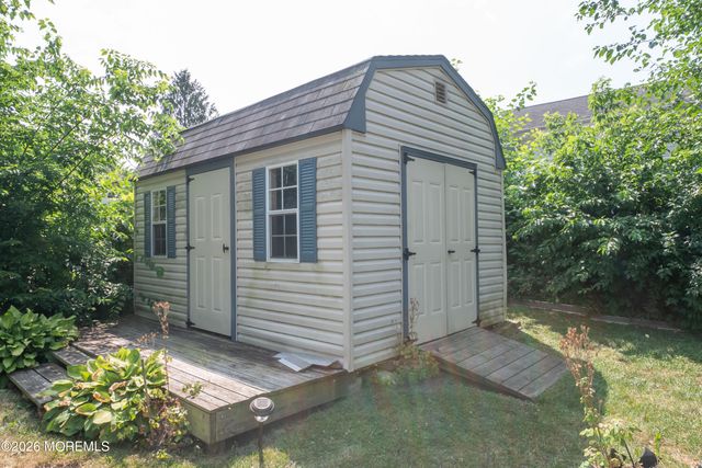 2 Garden Terrace, Hazlet, NJ 07730