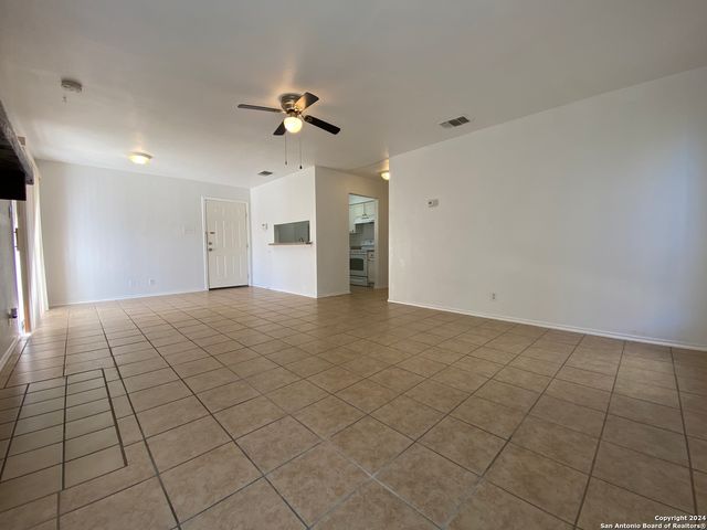 810 STATION ST, Converse, TX 78109