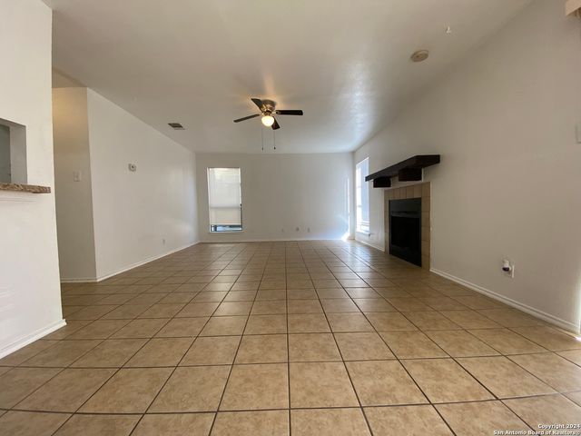 810 STATION ST, Converse, TX 78109