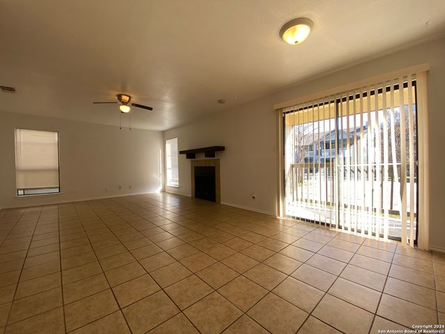 810 STATION ST, Converse, TX 78109