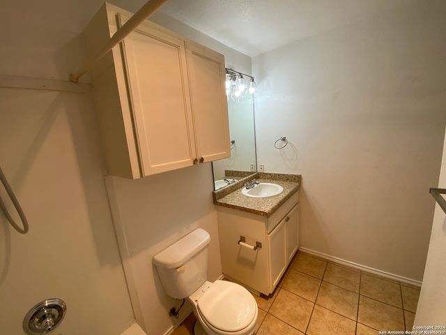 810 STATION ST, Converse, TX 78109