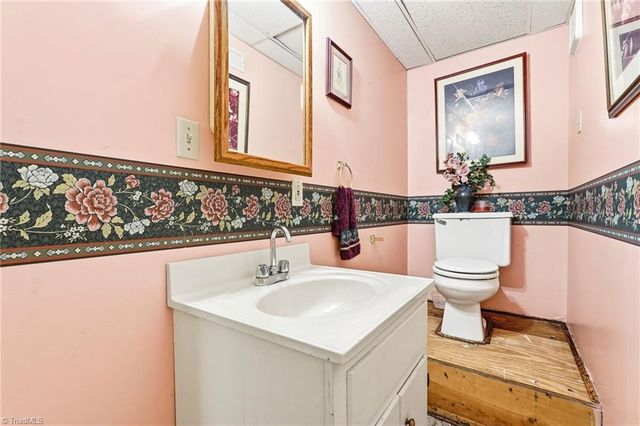 175 Red Fox Trail, Winston-salem, NC 27103