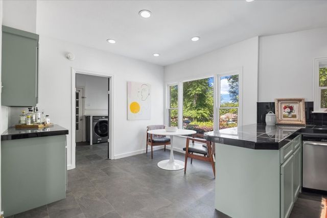 1420 S Donnybrook Avenue, Tyler, TX 75701