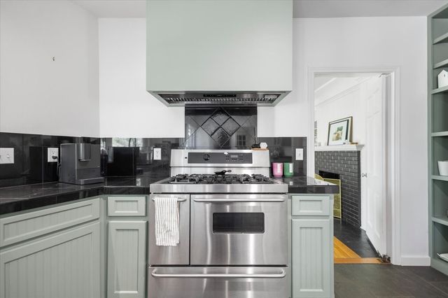 1420 S Donnybrook Avenue, Tyler, TX 75701