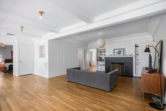 1420 S Donnybrook Avenue, Tyler, TX 75701