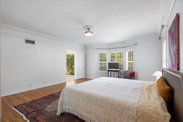 1420 S Donnybrook Avenue, Tyler, TX 75701