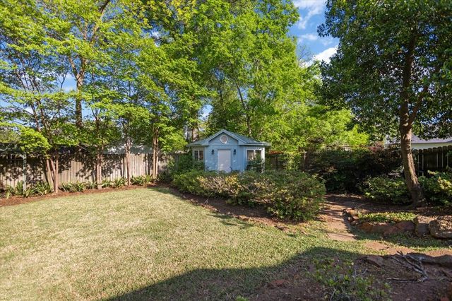 1420 S Donnybrook Avenue, Tyler, TX 75701