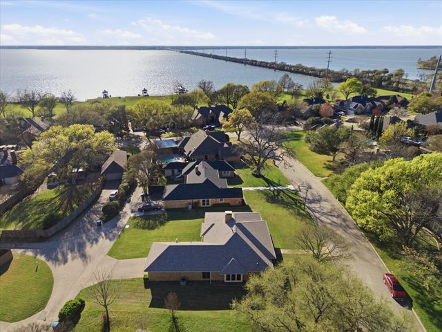 707 Stillwater Drive, Rockwall, TX 75087