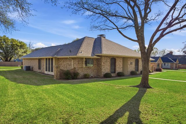 707 Stillwater Drive, Rockwall, TX 75087