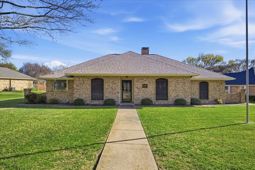 707 Stillwater Drive, Rockwall, TX 75087
