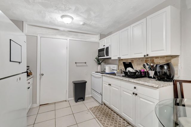 3063 Floweva Street A, West Palm Beach, FL 33406
