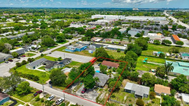 3063 Floweva Street A, West Palm Beach, FL 33406