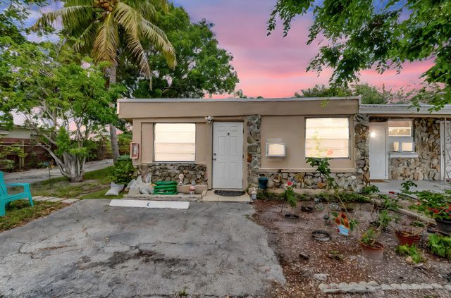 3063 Floweva Street A, West Palm Beach, FL 33406
