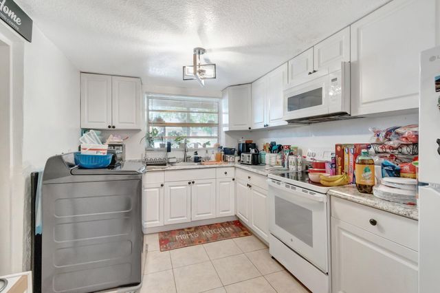 3063 Floweva Street A, West Palm Beach, FL 33406