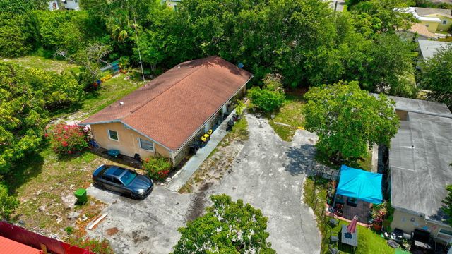 3063 Floweva Street A, West Palm Beach, FL 33406