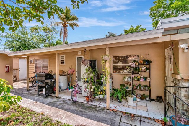 3063 Floweva Street A, West Palm Beach, FL 33406