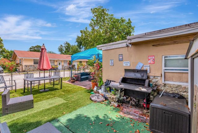 3063 Floweva Street A, West Palm Beach, FL 33406