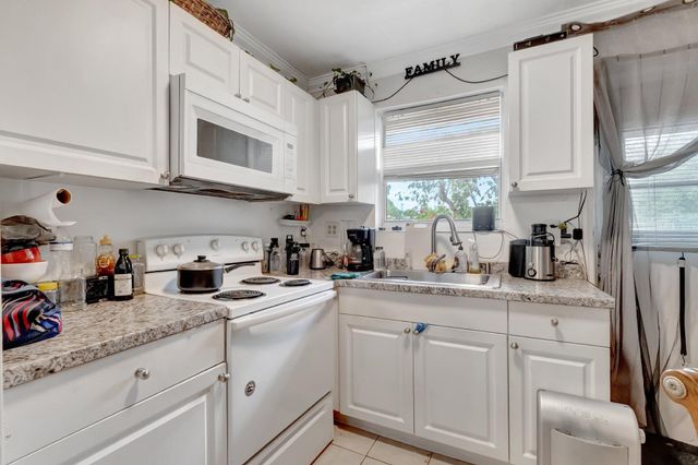 3063 Floweva Street A, West Palm Beach, FL 33406