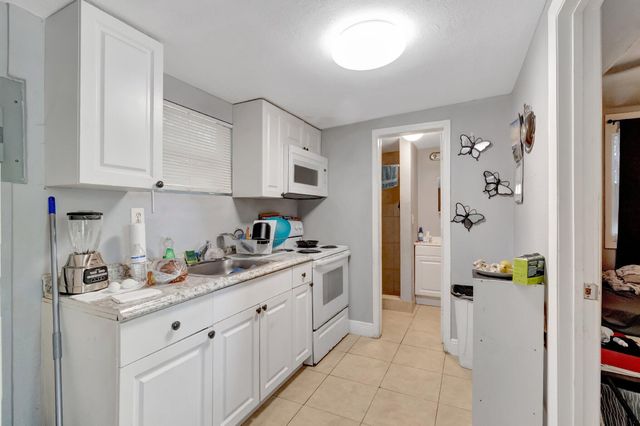 3063 Floweva Street A, West Palm Beach, FL 33406