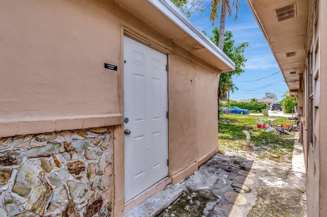 3063 Floweva Street A, West Palm Beach, FL 33406