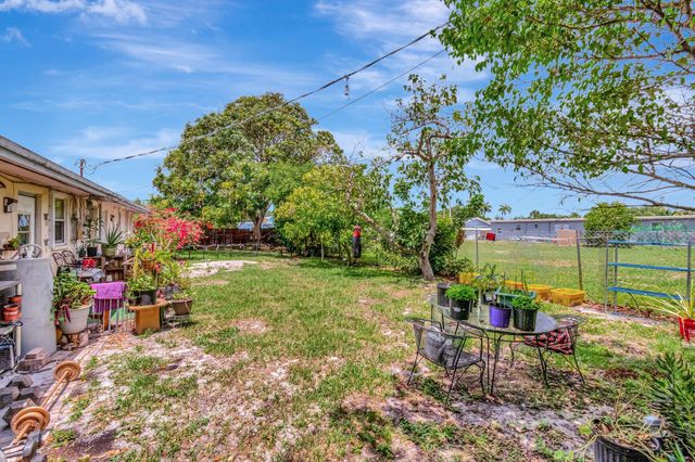 3063 Floweva Street A, West Palm Beach, FL 33406