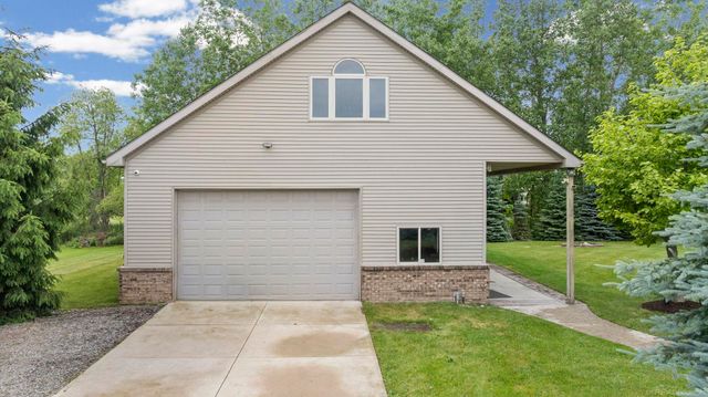 75993 Mckay Road, Bruce Twp, MI 48065