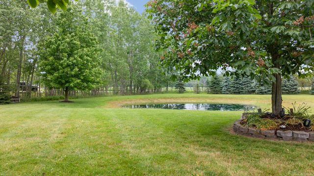75993 Mckay Road, Bruce Twp, MI 48065