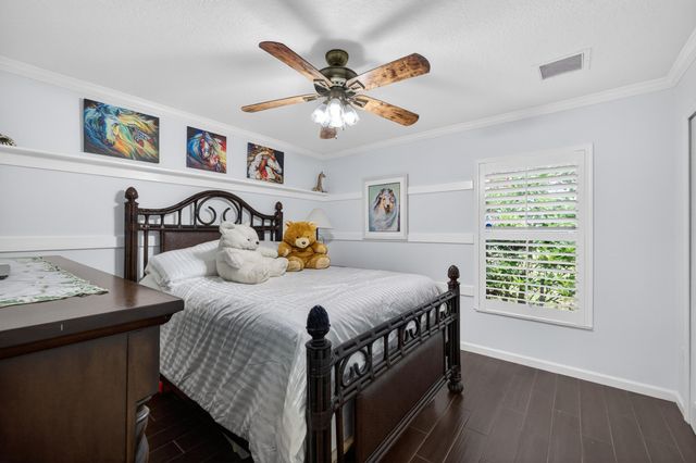 5606 Silver Oak Drive, Fort Pierce, FL 34982