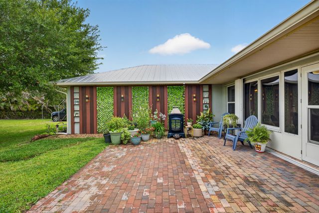 5606 Silver Oak Drive, Fort Pierce, FL 34982