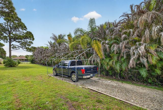 5606 Silver Oak Drive, Fort Pierce, FL 34982