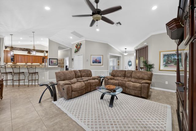 5606 Silver Oak Drive, Fort Pierce, FL 34982