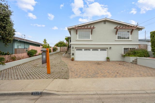 1325 Kimball Avenue, Seaside, CA 93955