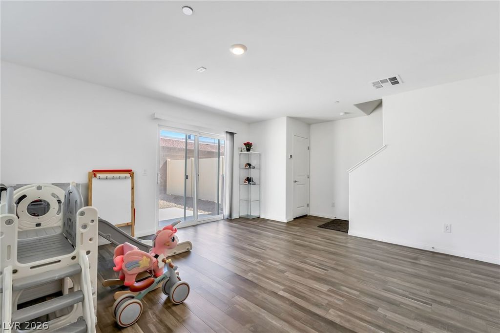 2775 Atomic Tangerine Way 1, Las Vegas, NV 89183 — photo 5