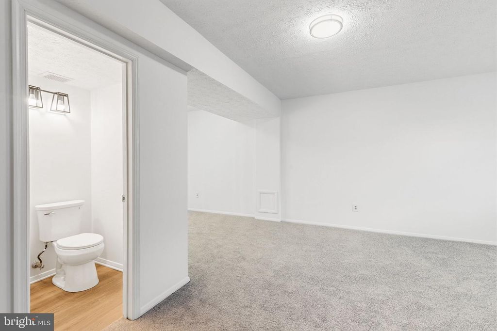 Image 23 of property listing at 4069 RUSTICO RD, Baltimore, MD 21220