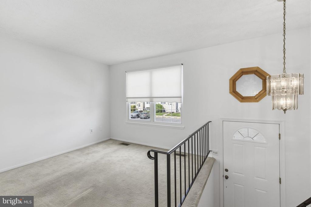 Image 4 of property listing at 4069 RUSTICO RD, Baltimore, MD 21220