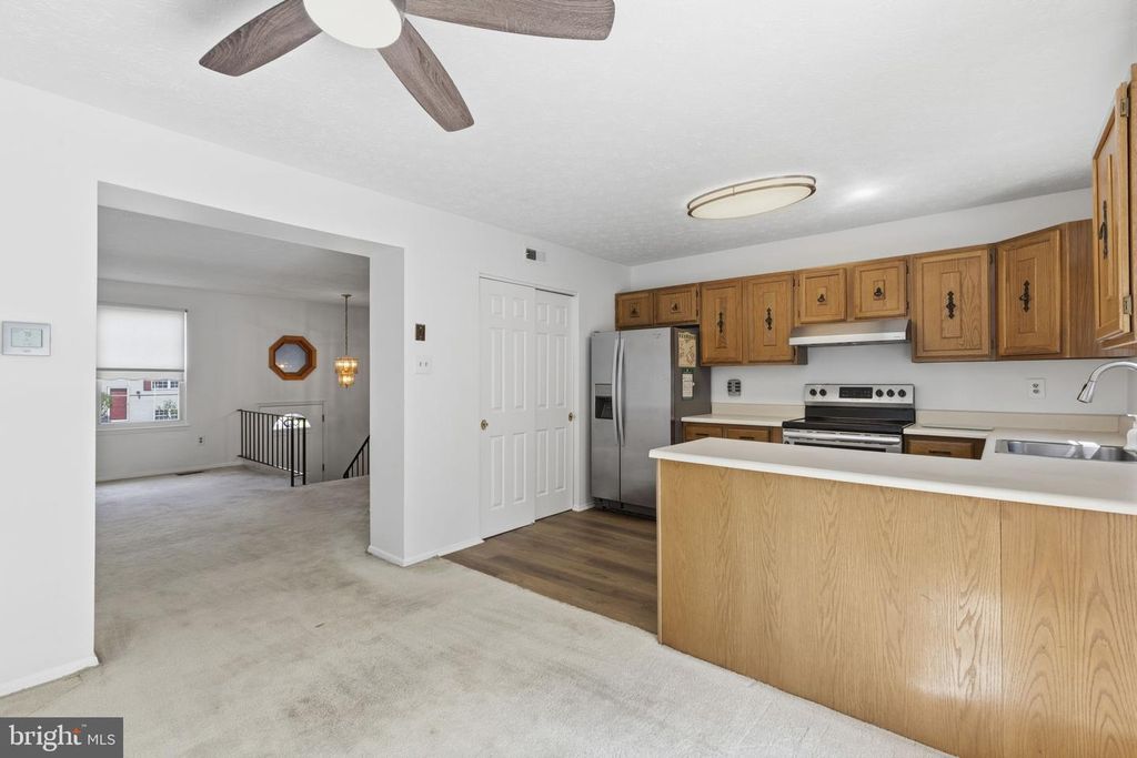 Image 8 of property listing at 4069 RUSTICO RD, Baltimore, MD 21220