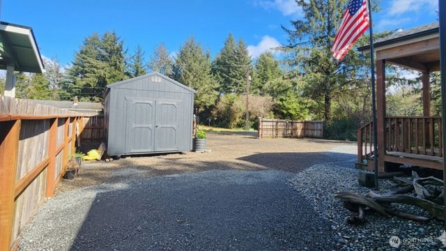 375 Sextans Avenue SW, Ocean Shores, WA 98569