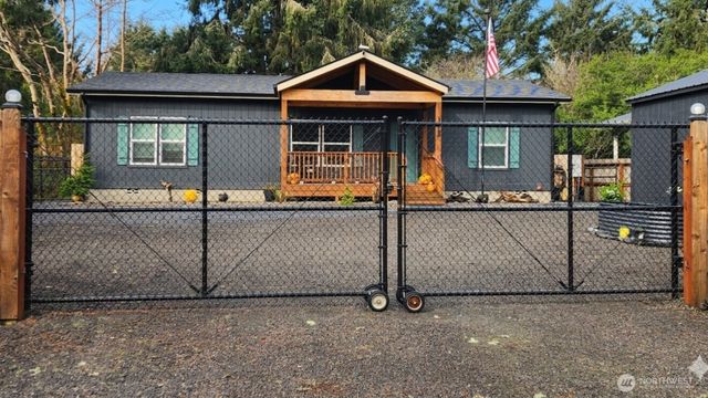 375 Sextans Avenue SW, Ocean Shores, WA 98569