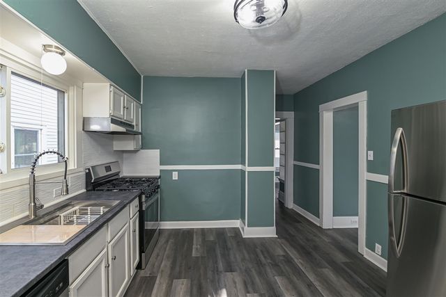 714 Alexander Street, Grand Rapids, MI 49507