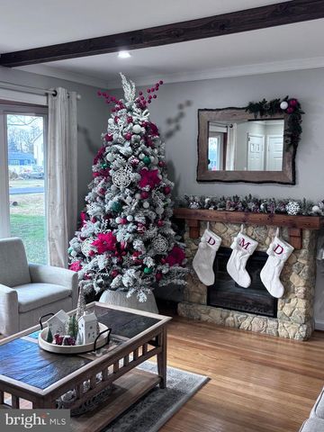 1309 CLYDE RD, Warminster, PA 18974