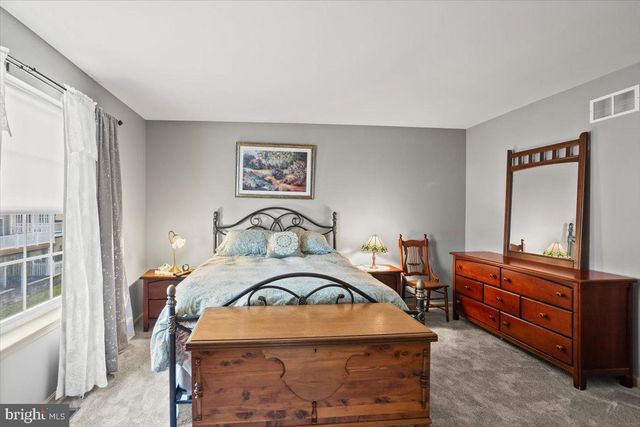 14 INDIANA CIR, Lemoyne, PA 17043