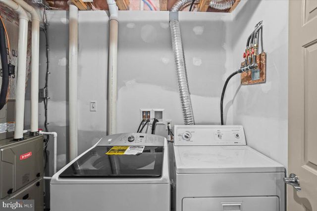 14 INDIANA CIR, Lemoyne, PA 17043