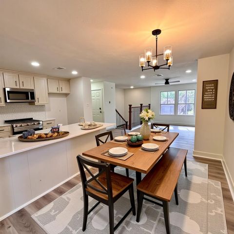 2047 Aspen Glade Drive, Houston, TX 77339