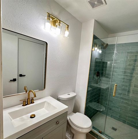 2047 Aspen Glade Drive, Houston, TX 77339