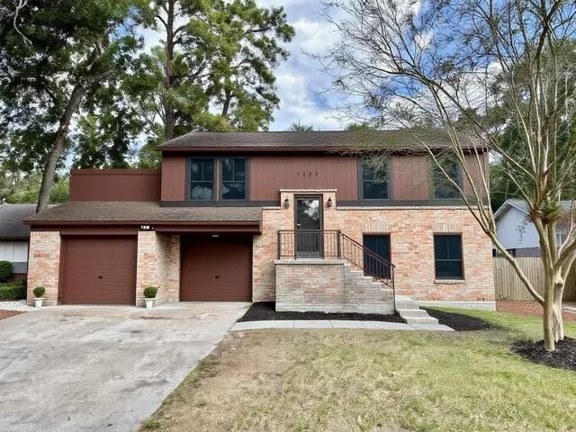 2047 Aspen Glade Drive, Houston, TX 77339