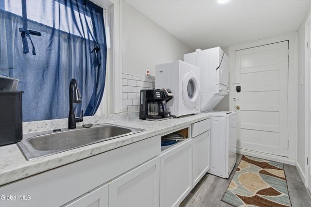 163 Eagle Street, Albany, NY 12202